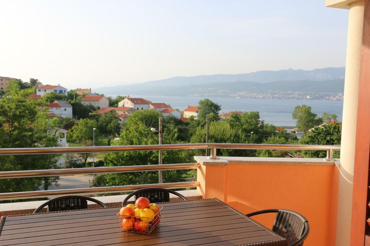 Apartment Dina Šilo Esterno foto